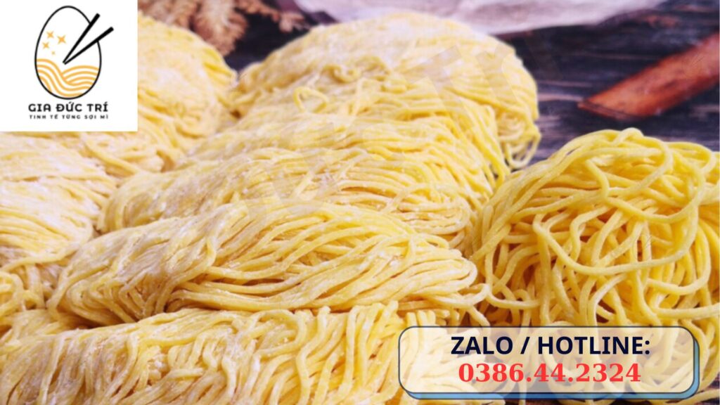 1 vắt mì tươi bao nhiêu gam? Cách bảo quản mì tươi 9 mi vat tuoi mi tau lo mi ngon